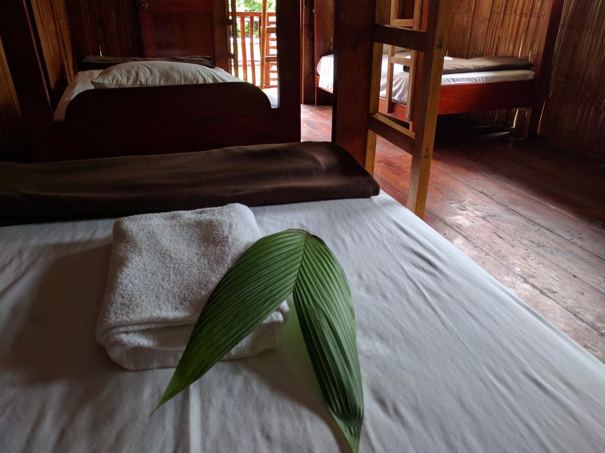 Green Forest Ecolodge Puerto Montufar ภายนอก รูปภาพ